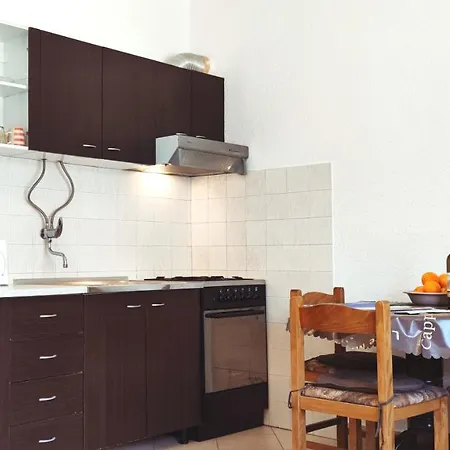Lemonade Apartment