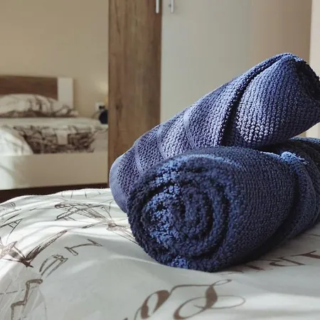 Lemonade Apartment *