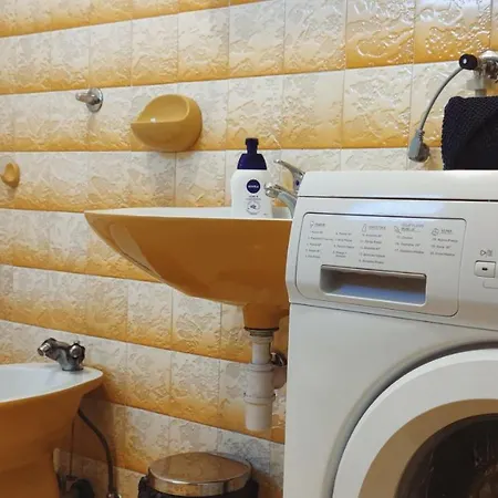 Lemonade Apartment